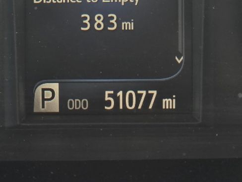 Used 2016 Toyota Camry LE FWD image 27