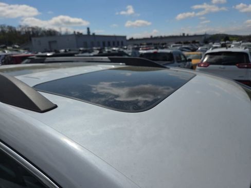 Used 2019 GMC Acadia Denali w/ Technology Package image 3