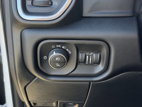 Used 2025 RAM 2500 Laramie w/ Night Edition image 21