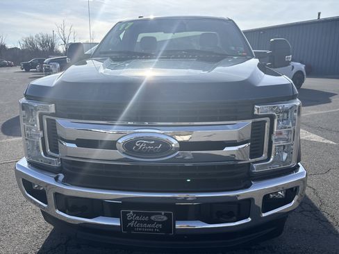 Used 2017 Ford F250 XLT w/ XLT Value Package image 9