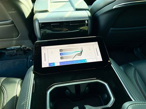 Used 2022 Jeep Grand Wagoneer Series I image 47