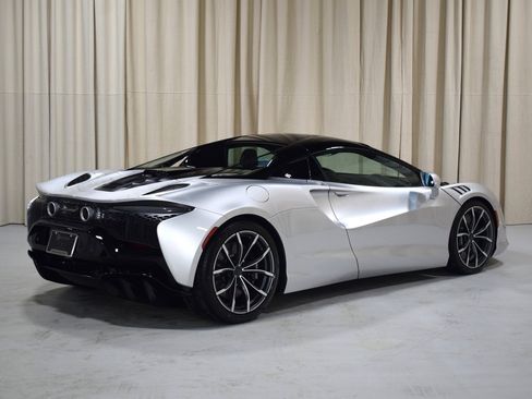 New 2025 McLaren Artura Spider image 10