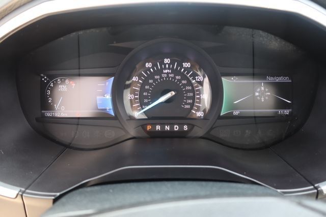 Used 2017 Ford Edge Titanium w/ Technology Package AWD/4WD image 19