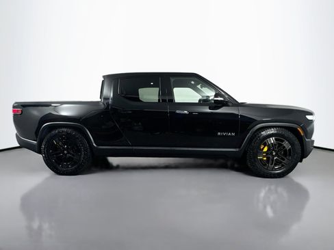 Used 2022 Rivian R1T Adventure image 5