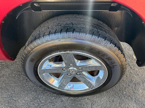 Used 2012 RAM 1500 Big Horn w/ Luxury Group image 32