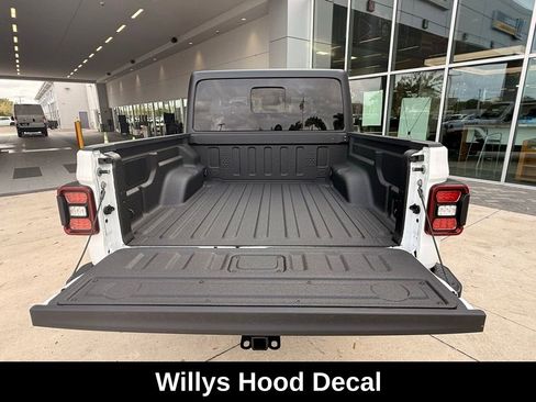 New 2026 Jeep Gladiator Sport AWD/4WD image 38