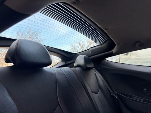 Used 2015 Hyundai Veloster Turbo w/ Option Group 04 image 52