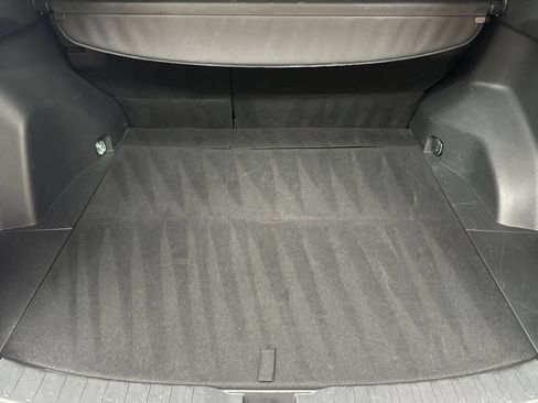Used 2025 Toyota RAV4 XLE FWD image 20
