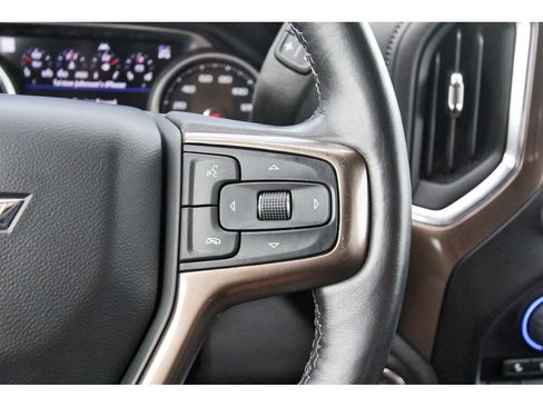 Used 2022 Chevrolet Silverado 1500 High Country w/ Technology Package AWD/4WD image 19