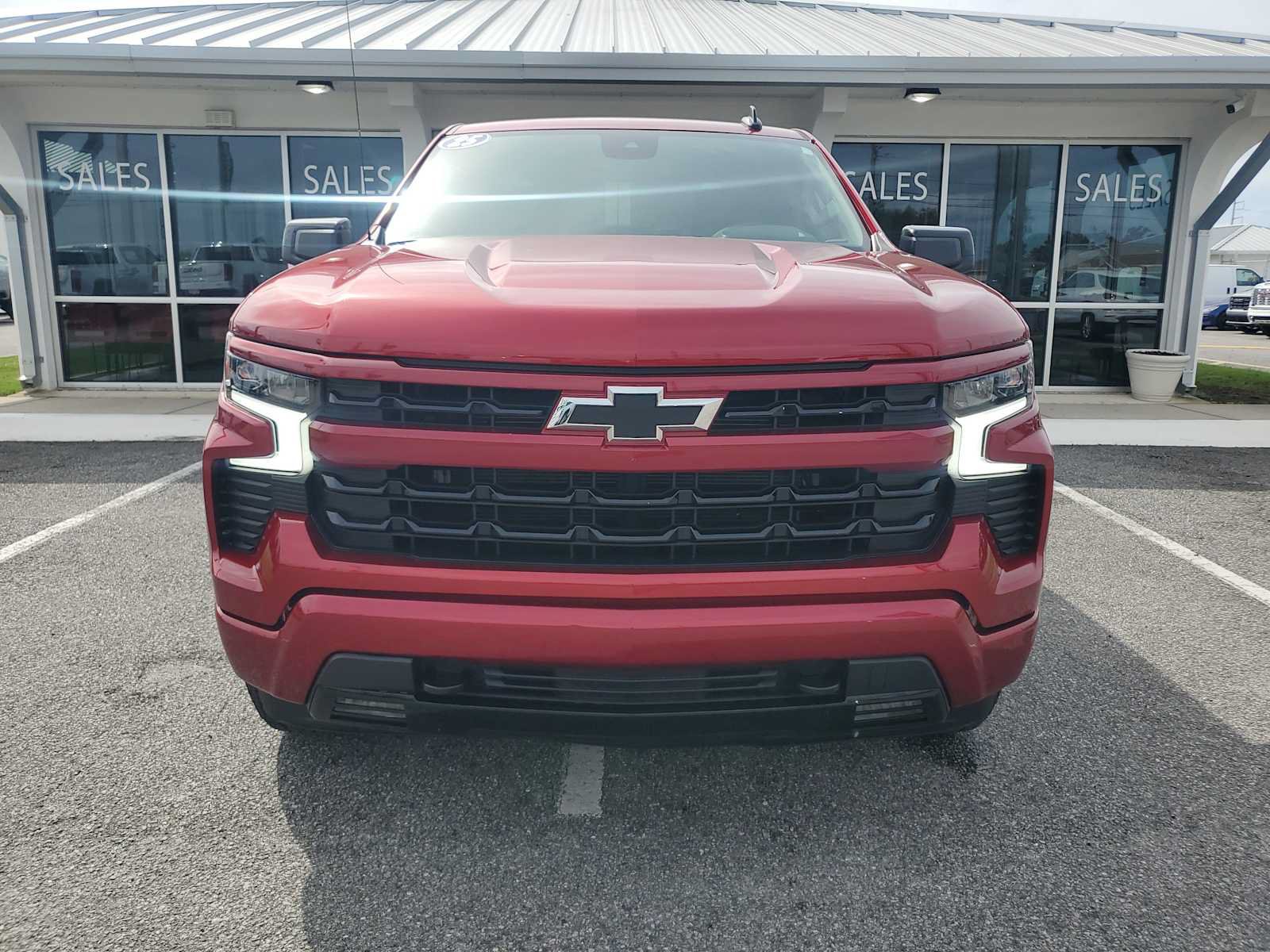 Used 2025 Chevrolet Silverado 1500 RST w/ Dark Appearance Package AWD/4WD image 12