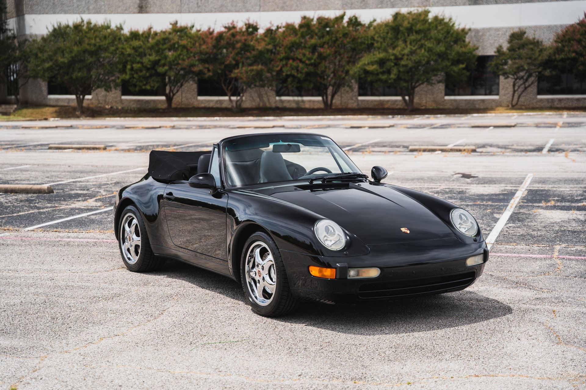 Used 1995 Porsche 911 Carrera RWD image 13