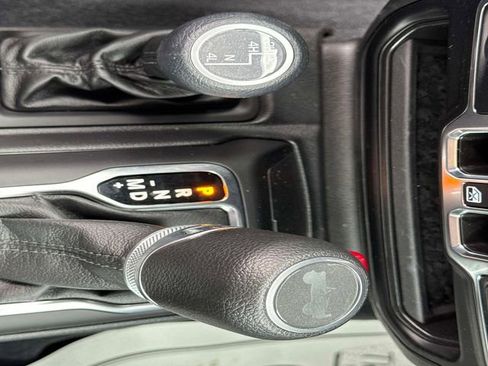 Used 2022 Jeep Wrangler Unlimited Sport image 22