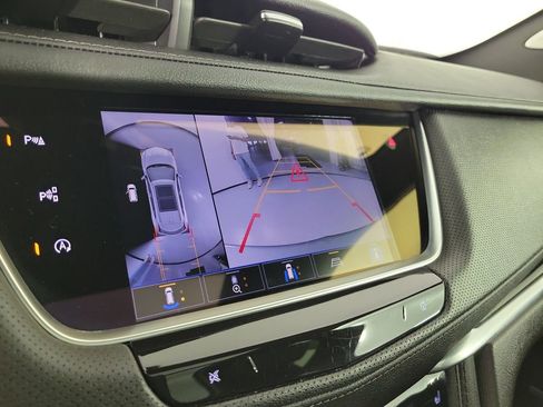 Certified 2024 Cadillac XT5 Premium Luxury w/ Technology Package FWD image 29