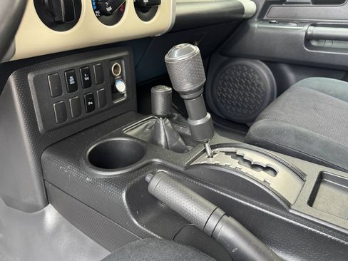 Used 2008 Toyota FJ Cruiser 4WD image 19