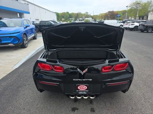 Used 2017 Chevrolet Corvette Stingray Convertible w/ 3LT Preferred Equipment Group RWD image 28