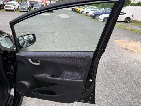 Used 2011 Honda Fit Sport image 8