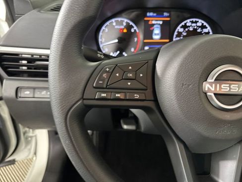 Used 2025 Nissan Altima 2.5 S FWD image 15
