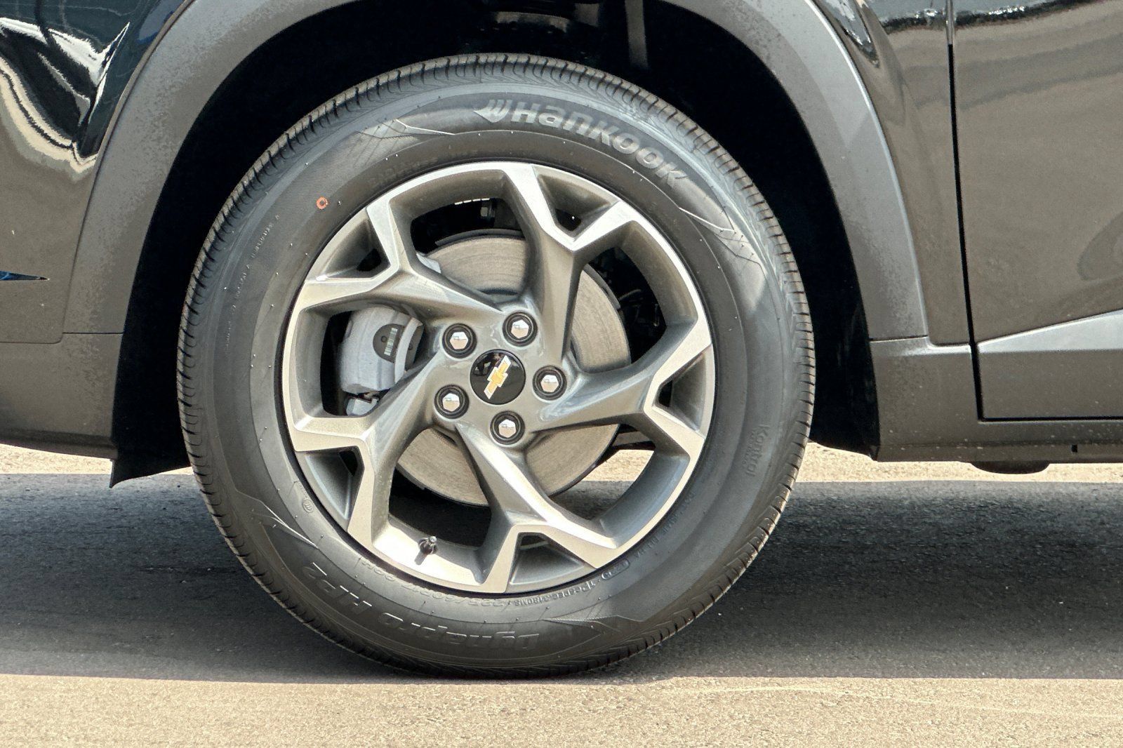 New 2026 Chevrolet Trax LT FWD image 25