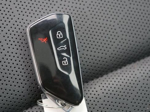 Used 2023 Volkswagen ID.4 Pro S AWD/4WD image 37
