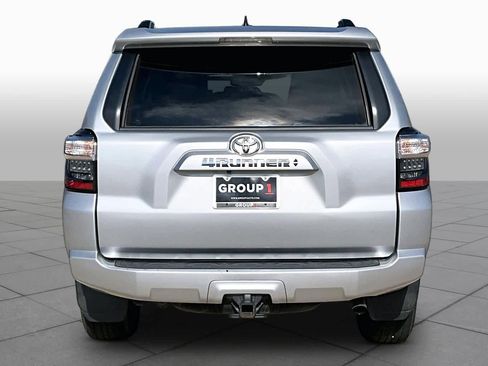 Used 2021 Toyota 4Runner SR5 RWD image 4
