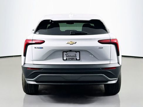 New 2026 Chevrolet Blazer EV LT image 6