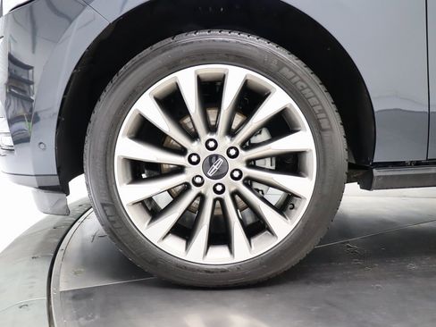 Used 2021 Lincoln Navigator Reserve w/ Luxury Package image 43