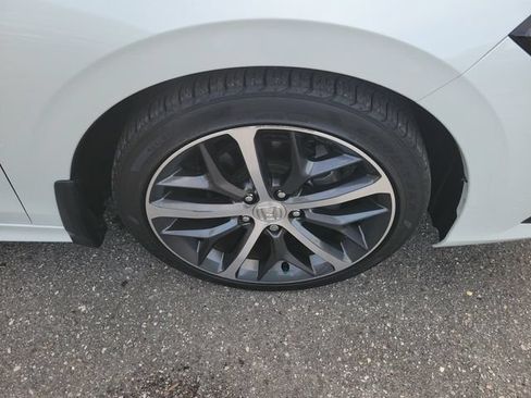 Used 2024 Honda Civic Touring image 5