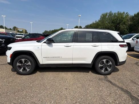 Used 2024 Jeep Grand Cherokee Limited 4xe AWD/4WD image 5
