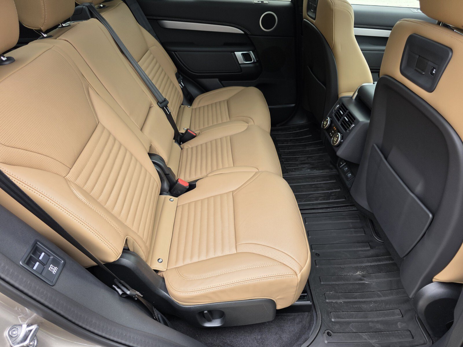 New 2026 Land Rover Discovery Dynamic SE AWD/4WD image 5
