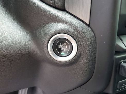 Used 2022 GMC Sierra 1500 Denali w/ Denali Premium Package AWD/4WD image 26