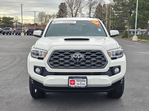 Used 2023 Toyota Tacoma TRD Sport w/ Advanced Technology Package image 8