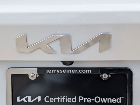 Certified 2022 Kia Sorento LX AWD/4WD image 13