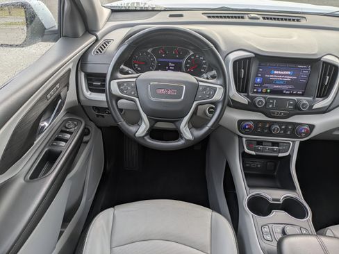 Used 2023 GMC Terrain SLT image 19