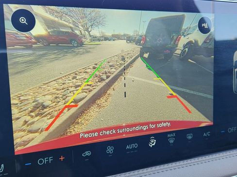 Used 2024 Lincoln Corsair Grand Touring image 27