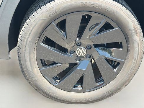 Used 2021 Volkswagen Atlas Cross Sport S FWD image 10