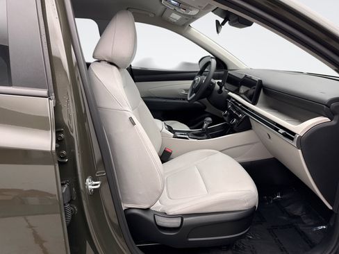 Used 2025 Hyundai Tucson SEL image 18