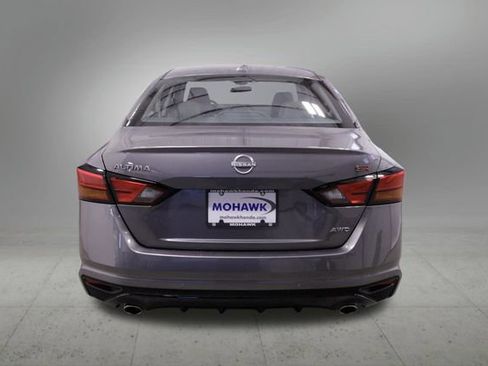 Used 2024 Nissan Altima 2.5 SR image 4