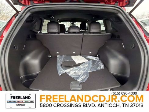 New 2026 Jeep Compass Latitude AWD/4WD image 12