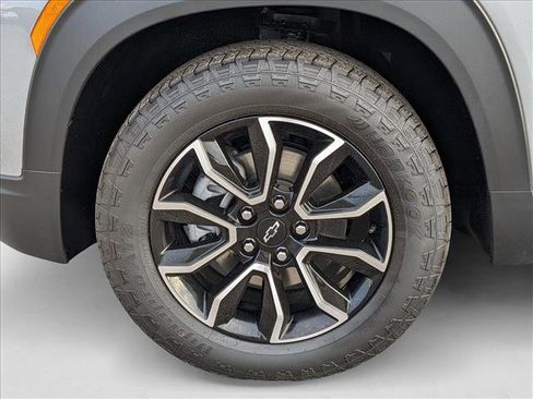 New 2025 Chevrolet TrailBlazer ACTIV w/ Convenience Package FWD image 9