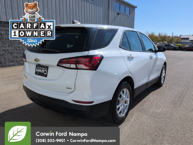 Used 2022 Chevrolet Equinox LS w/ Driver Confidence II Package AWD/4WD image 3
