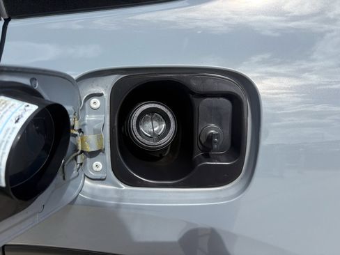 Certified 2023 Honda HR-V Sport image 28