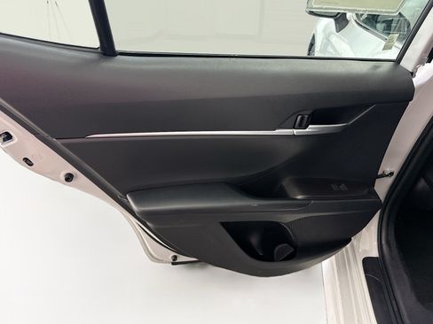 Used 2023 Toyota Camry SE FWD image 27