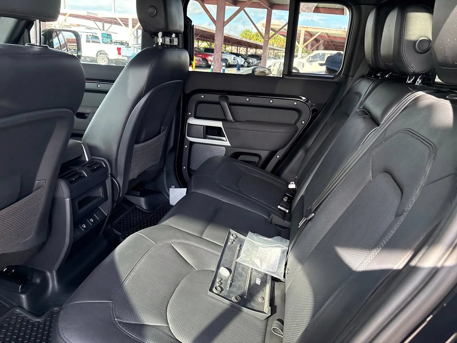Used 2023 Land Rover Defender 110 S AWD/4WD image 12