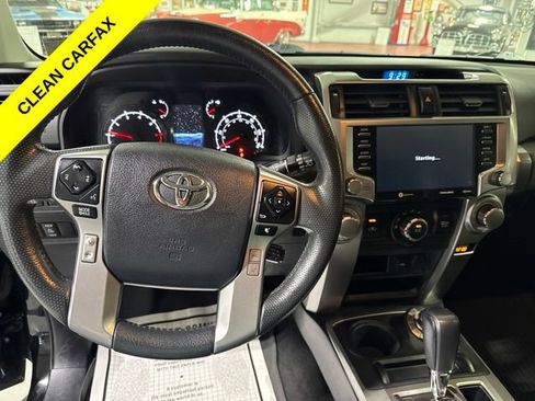 Used 2020 Toyota 4Runner SR5 Premium w/ Moonroof Package AWD/4WD image 17