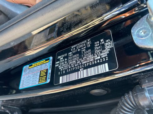 Used 2023 Kia Telluride SX X-Line AWD/4WD image 19