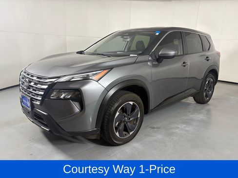 Used 2024 Nissan Rogue SV AWD/4WD image 5