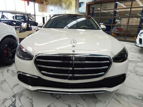 Used 2023 Mercedes-Benz S 500 4MATIC w/ Warmth & Comfort Package image 2