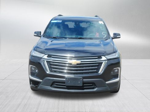 Used 2023 Chevrolet Traverse LT AWD/4WD image 2
