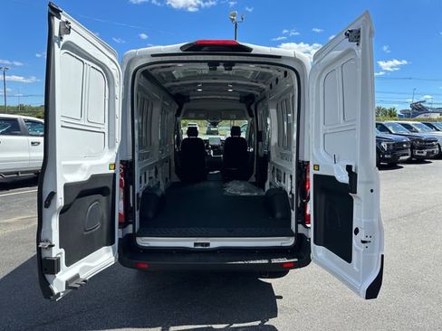 New 2025 Ford Transit 250 148 Medium Roof image 11