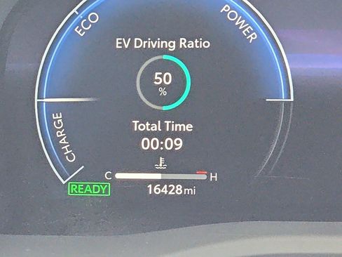 Used 2025 Toyota Camry XLE image 22